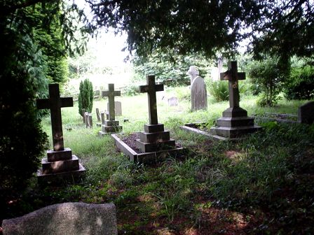 Graveyard alongside Ashurst Church
